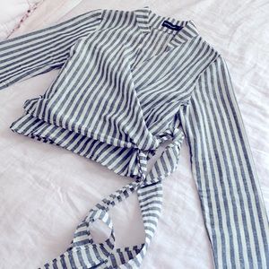 Prettylittlething crop top wrap around tie front